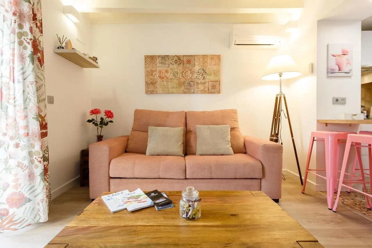 Apartamentos LOTO y LIZ by Cadiz4Rentals