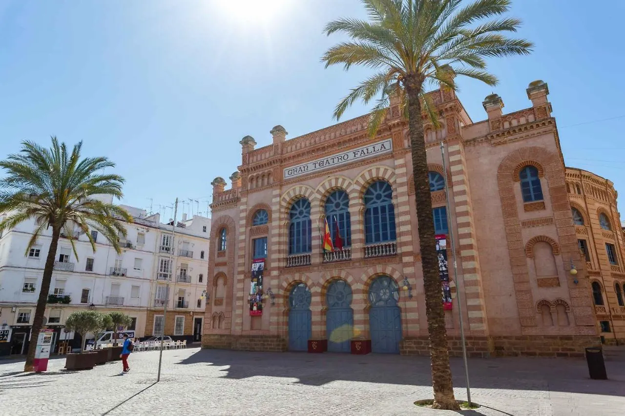 Apartamentos LOTO y LIZ by Cadiz4Rentals