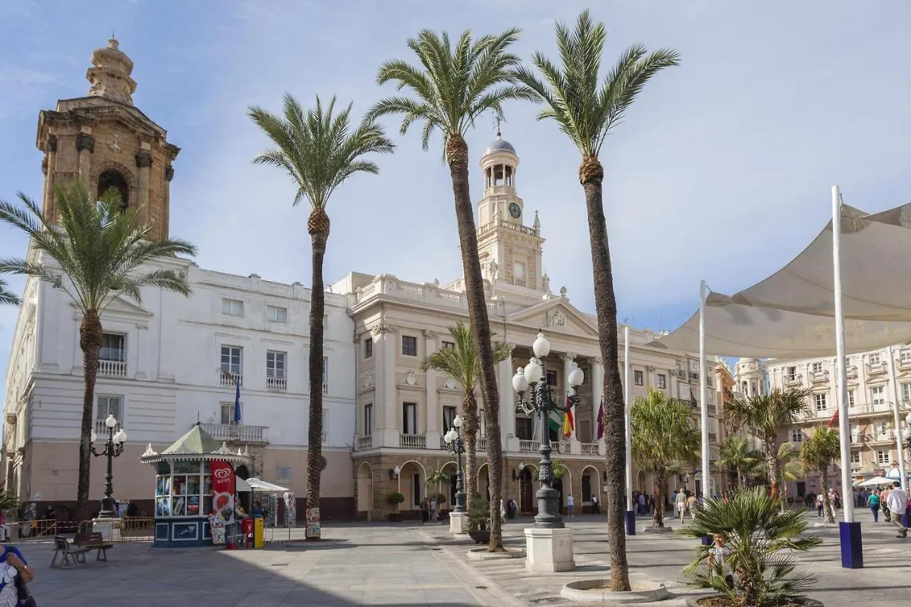 Apartamentos LOTO y LIZ by Cadiz4Rentals 0*,