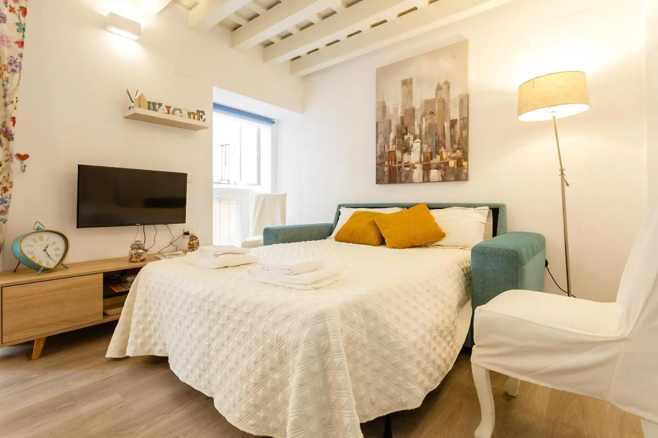 Apartamentos LOTO y LIZ by Cadiz4Rentals