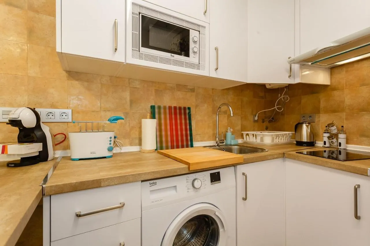Apartamentos LOTO y LIZ by Cadiz4Rentals