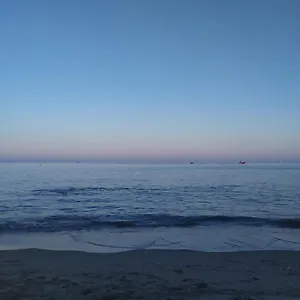 carihuela-la-luna-sun-beach.1costadelsol.com/